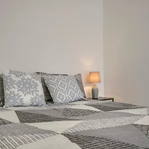 Apartment Flat C, Old Street, London